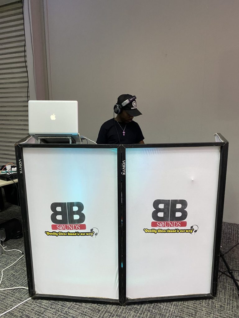 img 0049 original min scaled