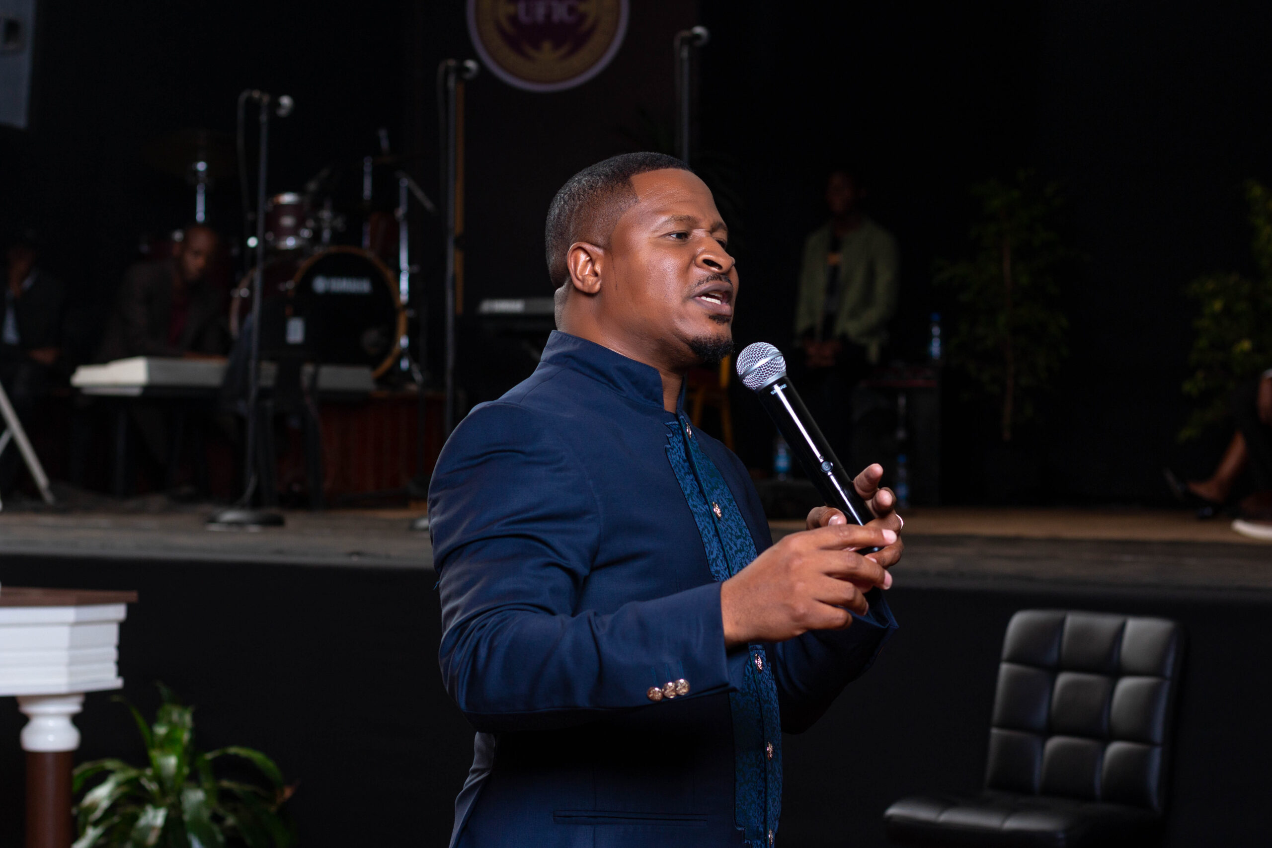 img 2381retouch scaled